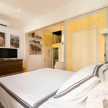 Apartament Monti Romantic Sunshine Maisonette Rzym